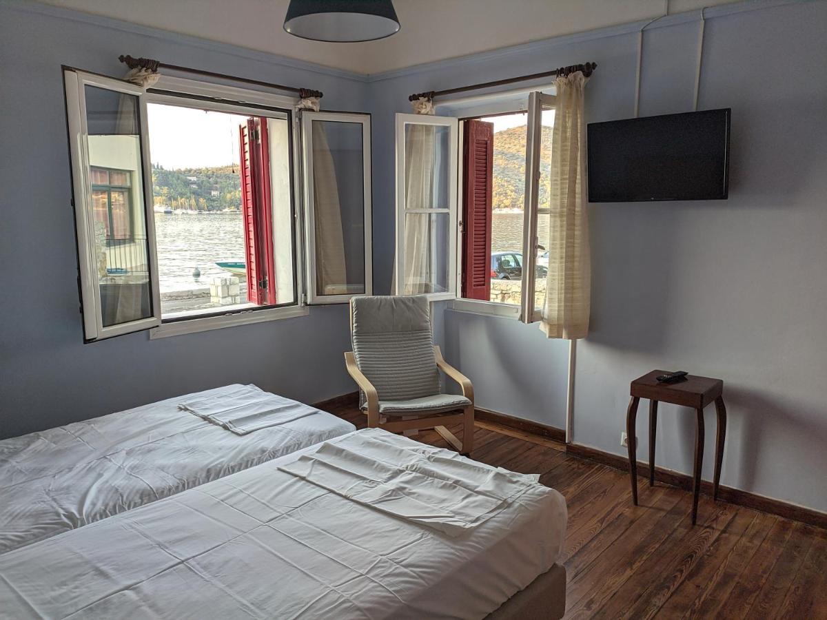 Barracks 1856 Apartman Vathí Kültér fotó